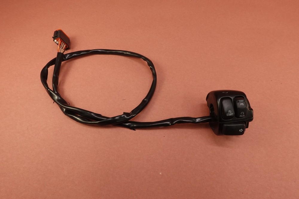 2000-2006 Harley Davidson FLHT Electra Glide RIGHT SWITCH START STOP