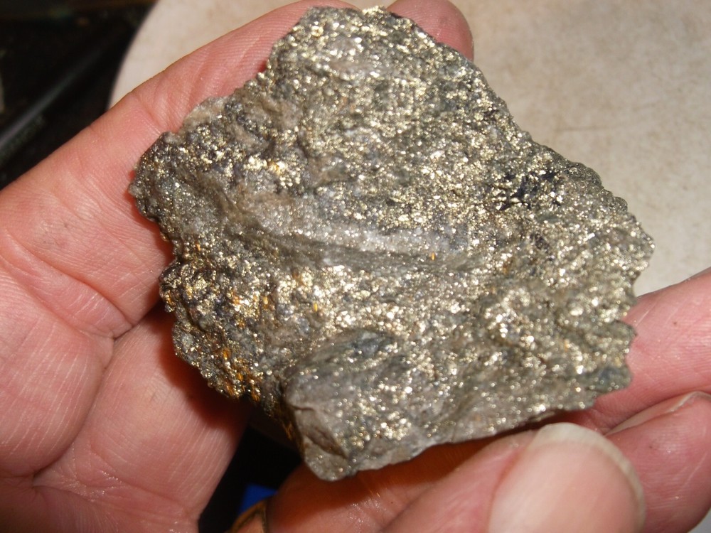 Gold, silver, copper, 160 grams samples ,ore high grade .