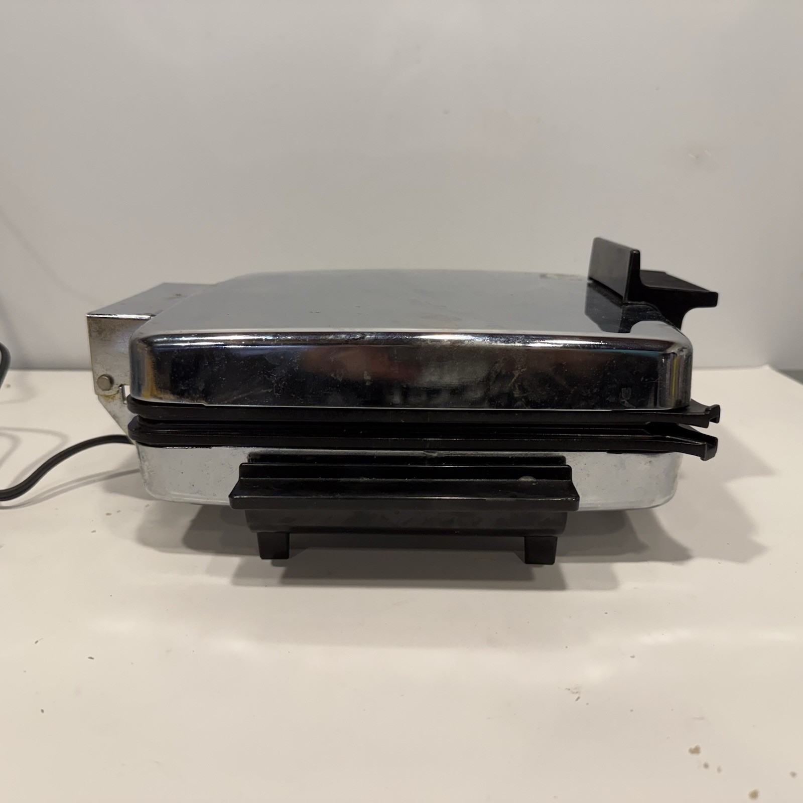 Vintage Black & Decker Grill - Waffle Baker Maker TESTED G48TD