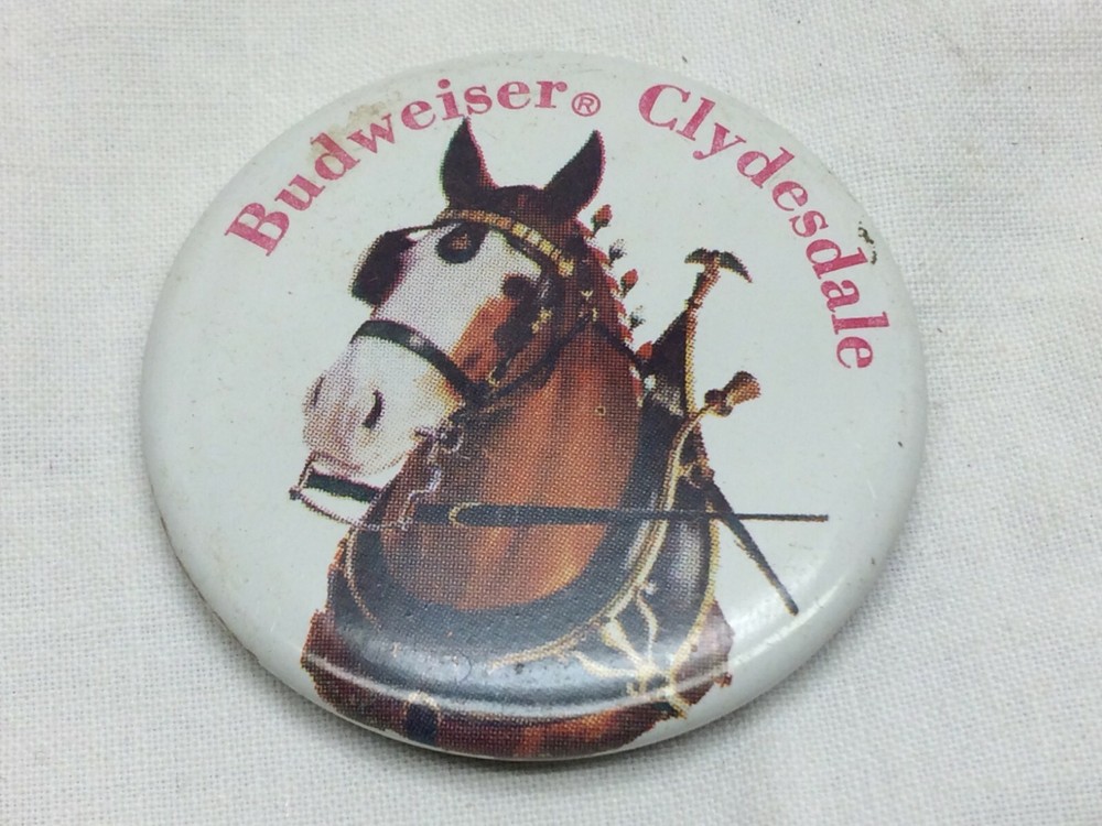 Vintage Pin Back Button Budweiser Clydesdale