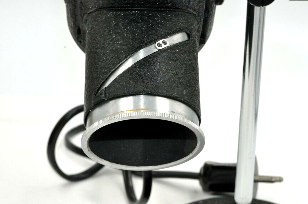 LEITZ TABLETOP ILLUMINATOR "MINT". ANTIQUE