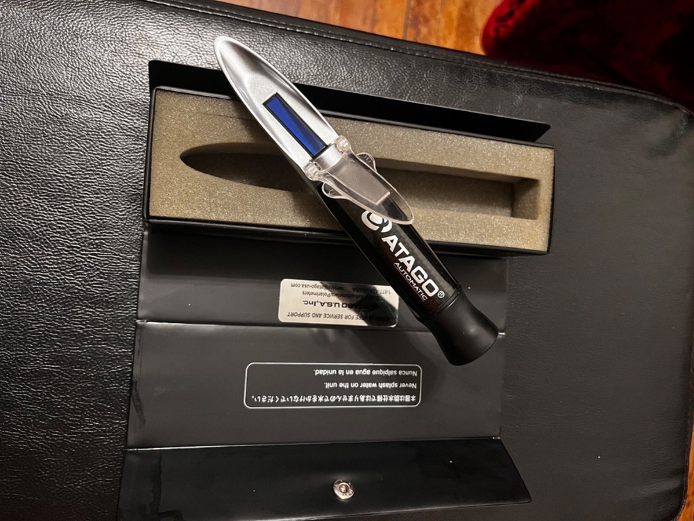 ATAGO Model 2491 Master Handheld Refractometer – Water-Resistant, Open Box