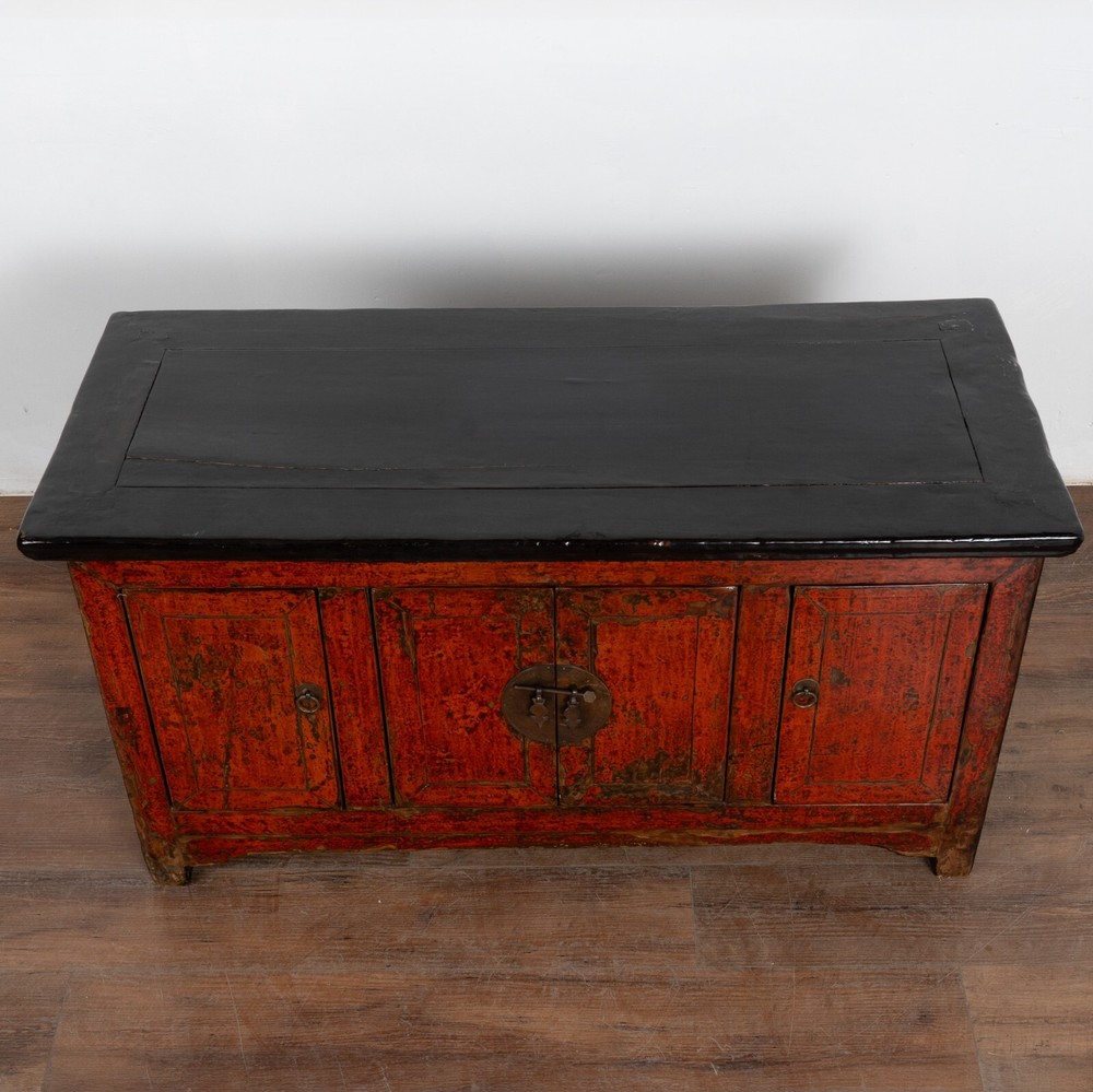 Small Red Chinese Console Sideboard, circa 1880