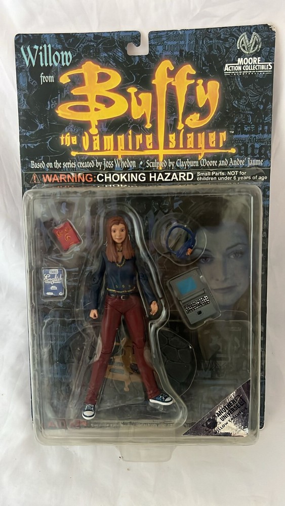 NEW Buffy the Vampire Slayer WILLOW Moore Action Figure