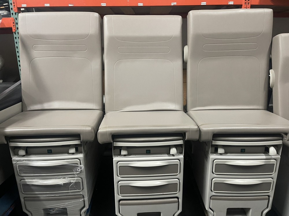 Midmark 204 Exam Tables