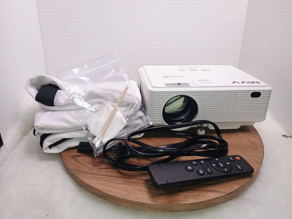 MVV Mini Projector 200 ANSI Lumens MV-08