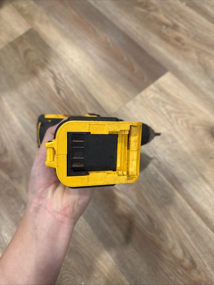 DEWALT DCD780 DRILL (TOOL ONLY) (P25015930)