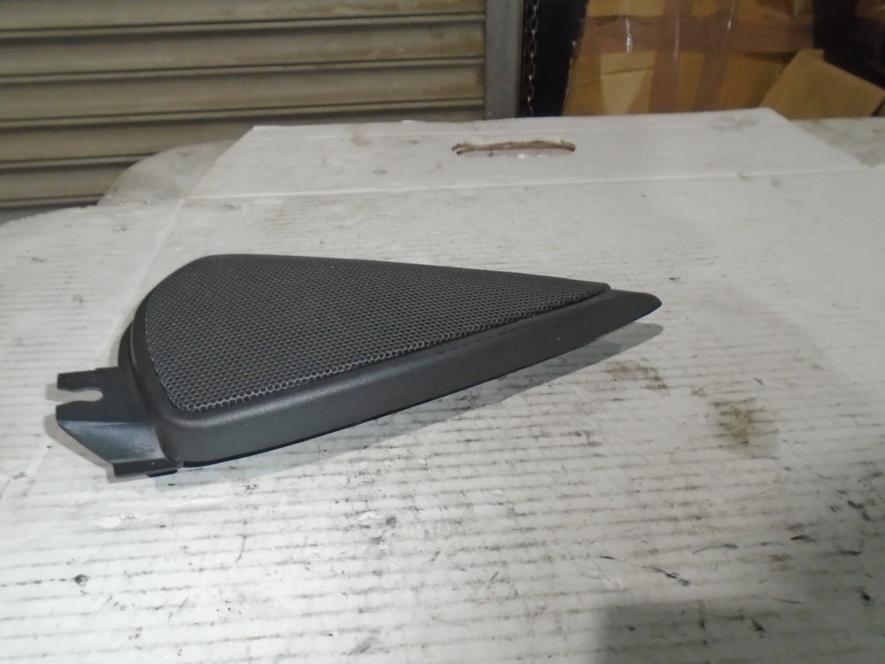 FreeLander 1 Front Left Door interior Mirror cover with tweeter EUI100010 (N)