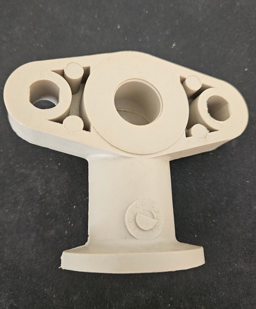 ARO 93102-1 Manifold, Poly