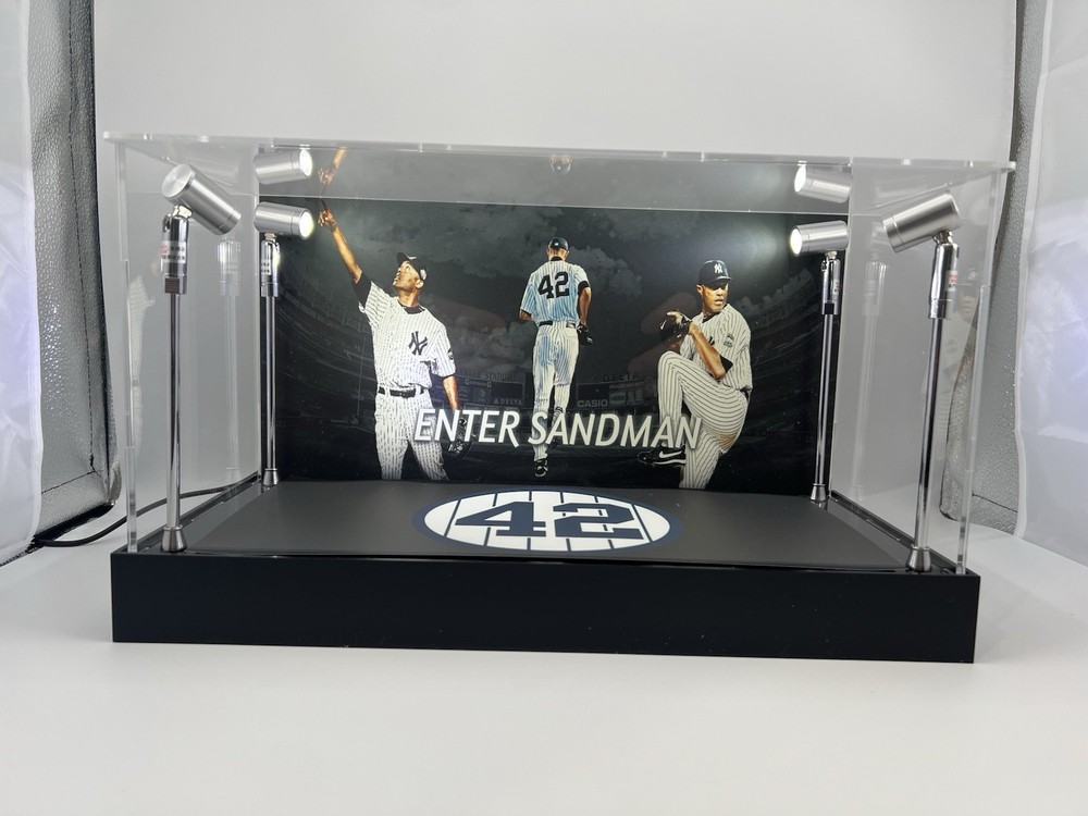 Mariano Rivera - Yankees - Custom 2-3 Card PSA Display Case W/ LED Lights