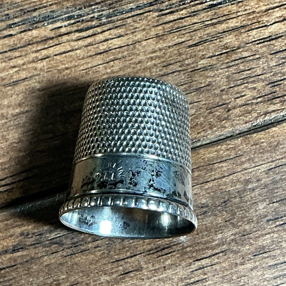 Sterling Silver VTG Thimble In Original Box Marked