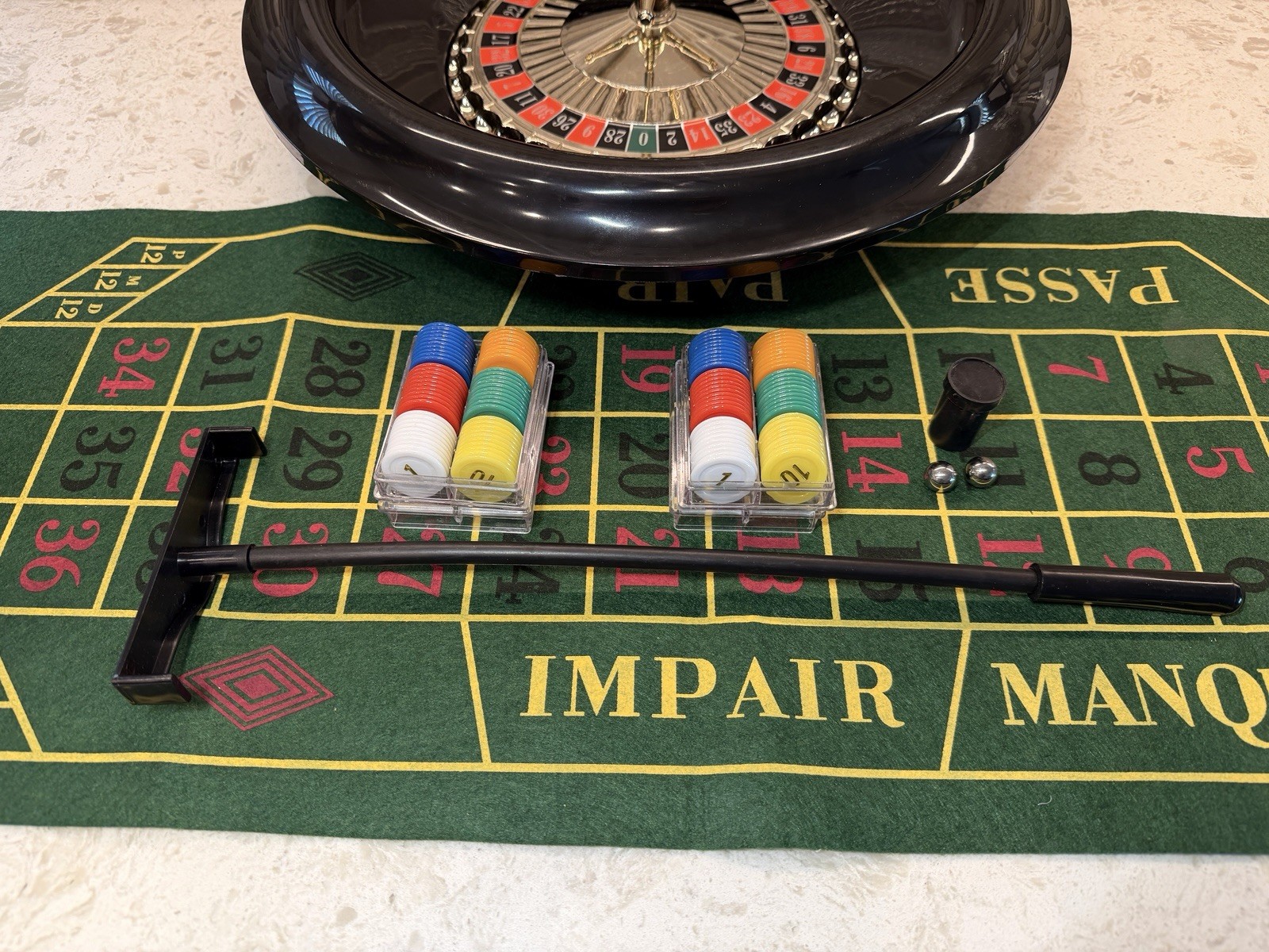 16 Inch Roulette Wheel Game Set with Game Layout, Mini Chips, Rake
