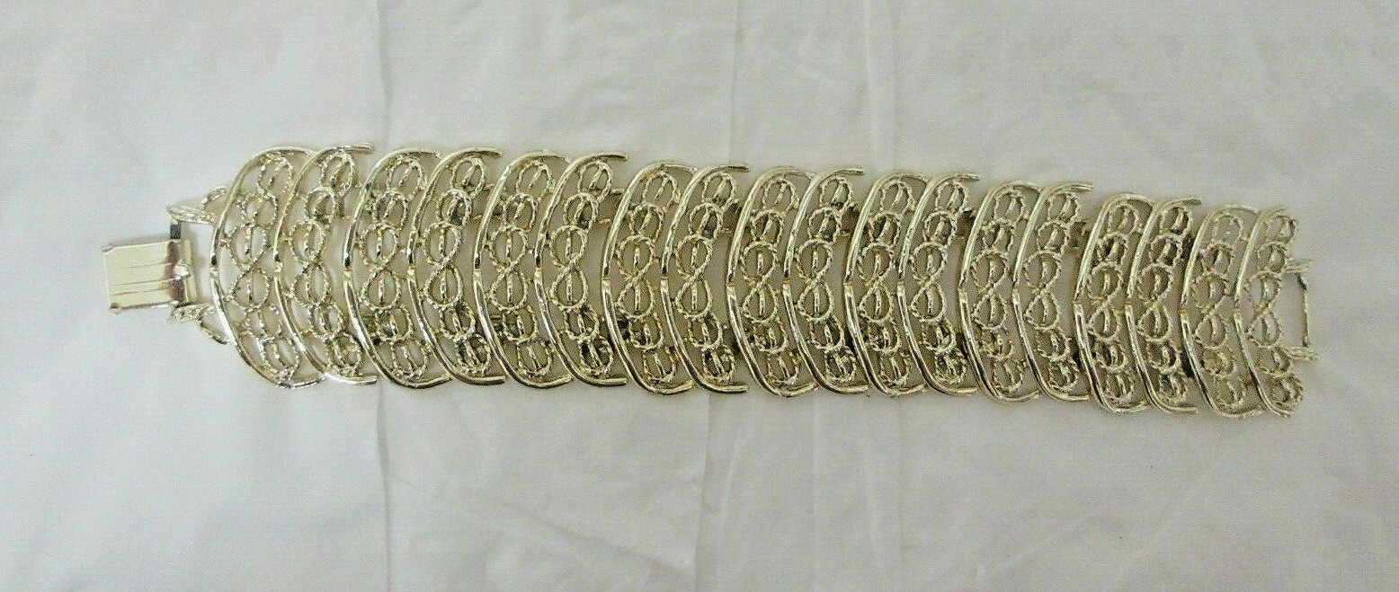 Vintage Wide Open Work Gold Tone Link Bracelet 7 1/2"