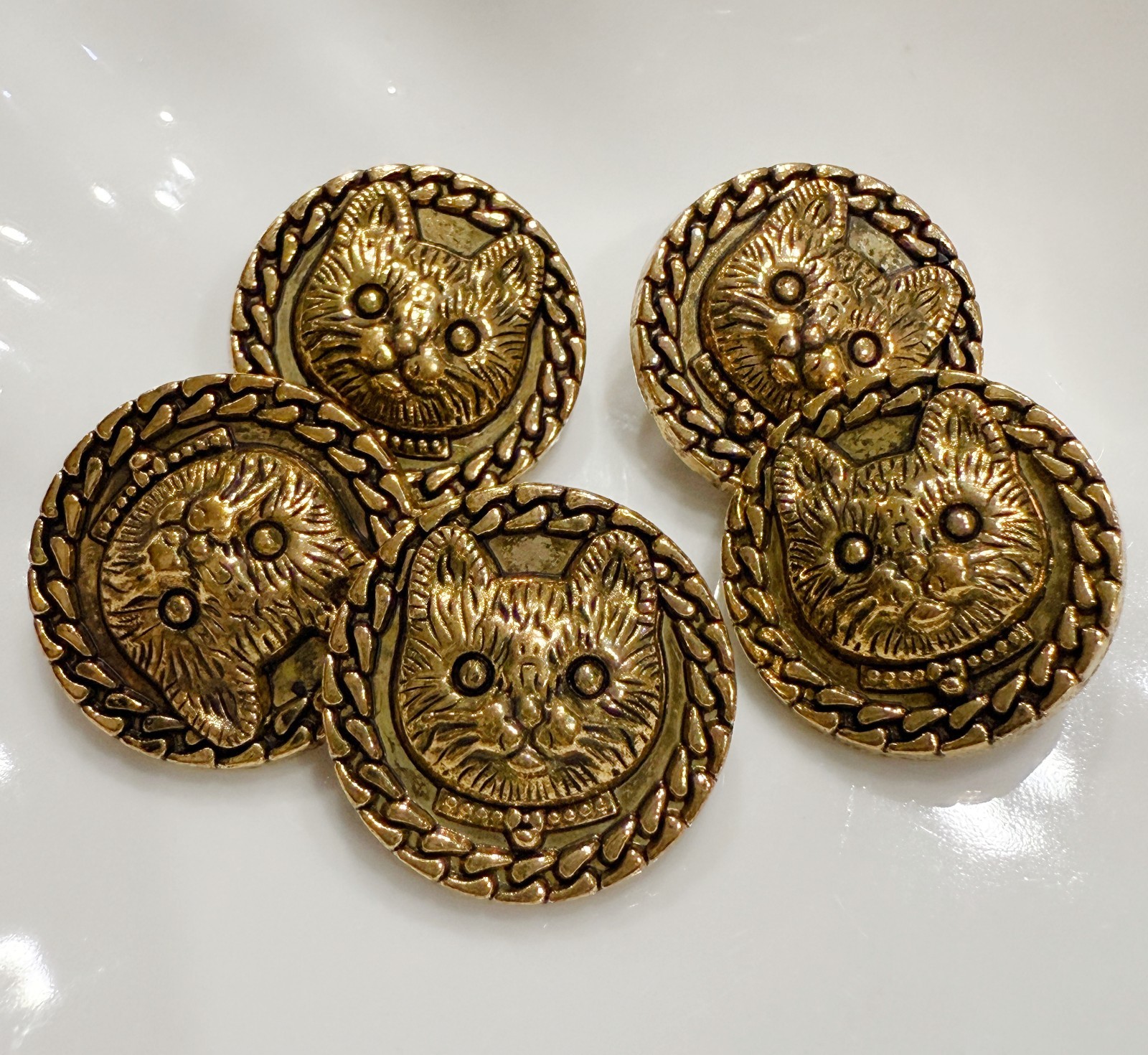 5pc Antiqued Bronze Vintage Cat Shank Metal Decorative Buttons 20mm 3/4"