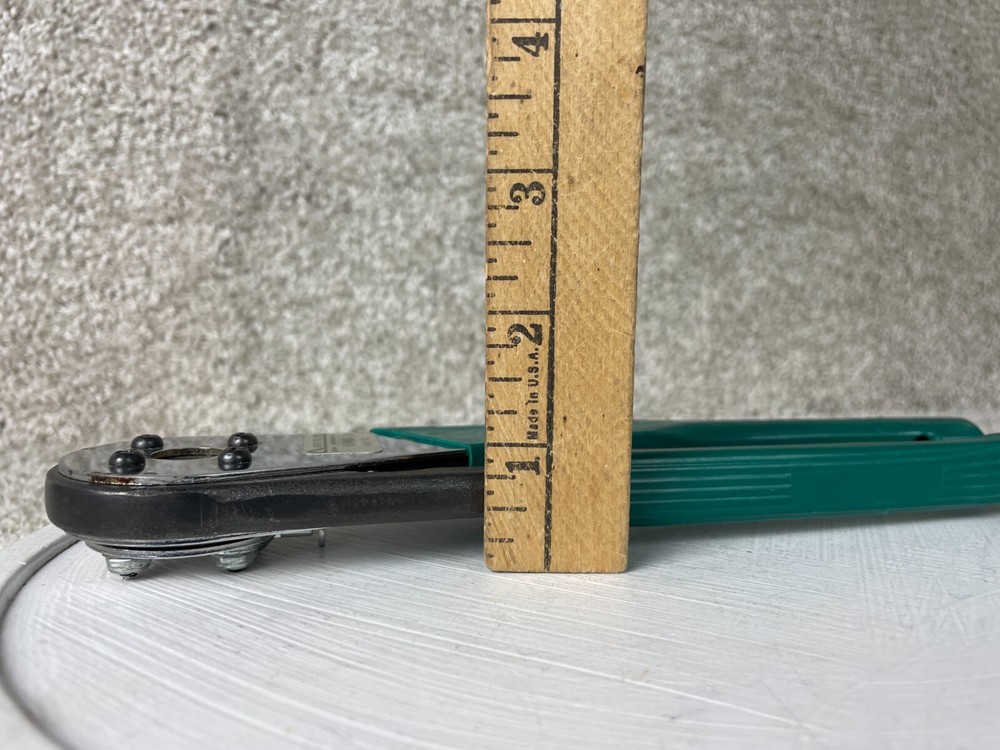 Astro Tool Corp 615466 Micro Thread Adjustable Crimp Tool Green