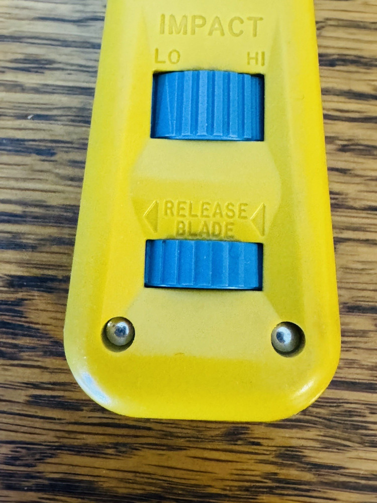 Harris D814 Punchdown Impact Tool With 2 Blades