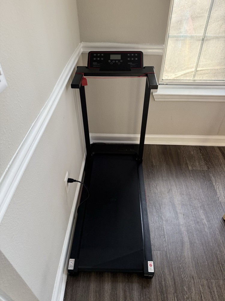 Black Compact Electric Treadmill Foldaway Safety Key Digital Display 6 Programs
