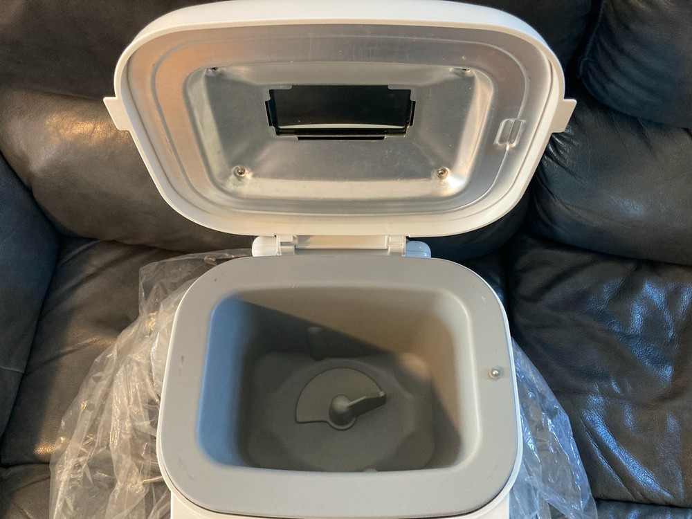 WELBILT BAKER'S SELECT BREAD MACHINE ABM6200