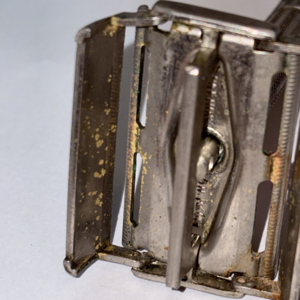 1957 Gillette Super Speed Flare Tip DE TTO Safety Razor Date Code C2