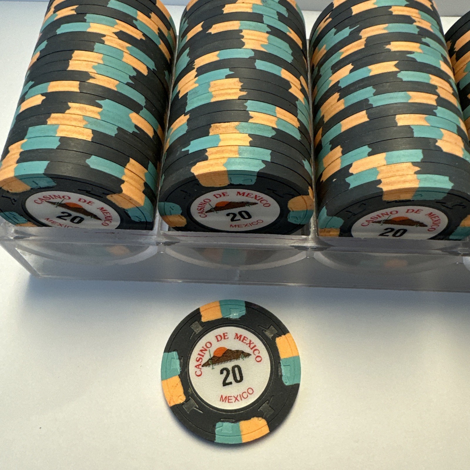 Casino Chip $20 Casino De Mexico chip count 99￼