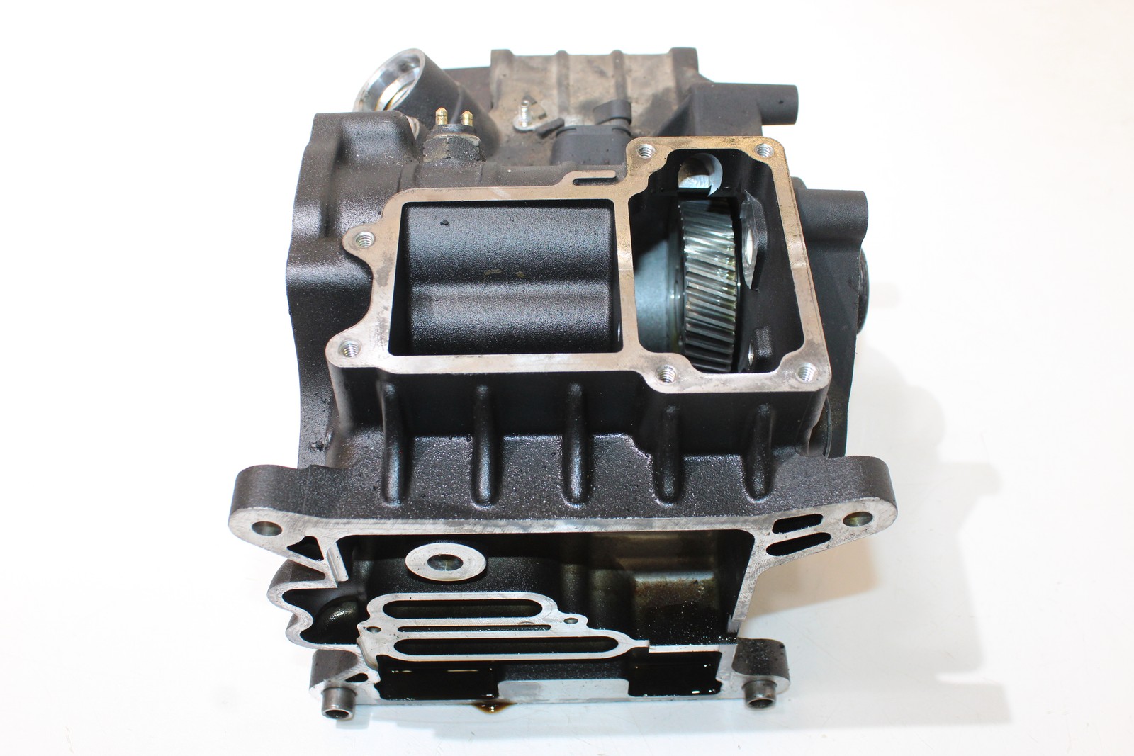 2010 Harley-Davidson Road Glide FLTRX Transmission Gearbox Cases Housing