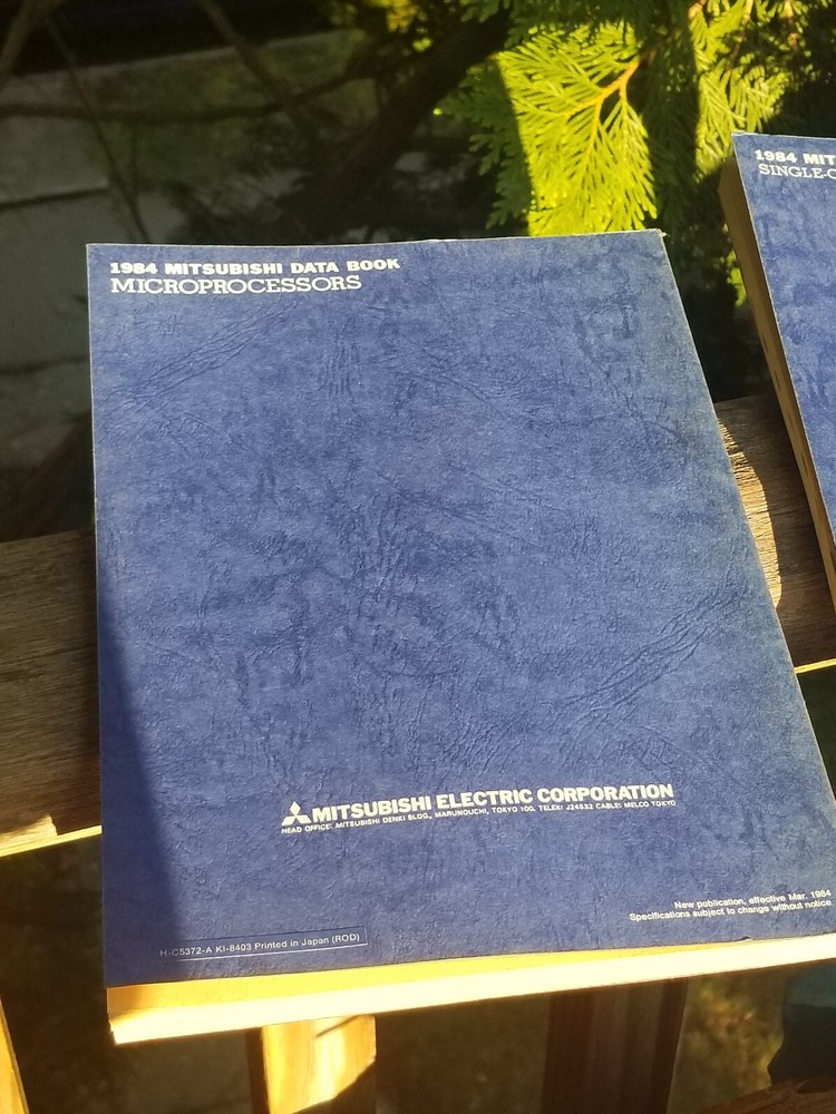 2 VINTAGE ELECTRONICS BOOKS DATA 1984 MITSUBISHI MICROPROCESSORS & SINGLE CHIP