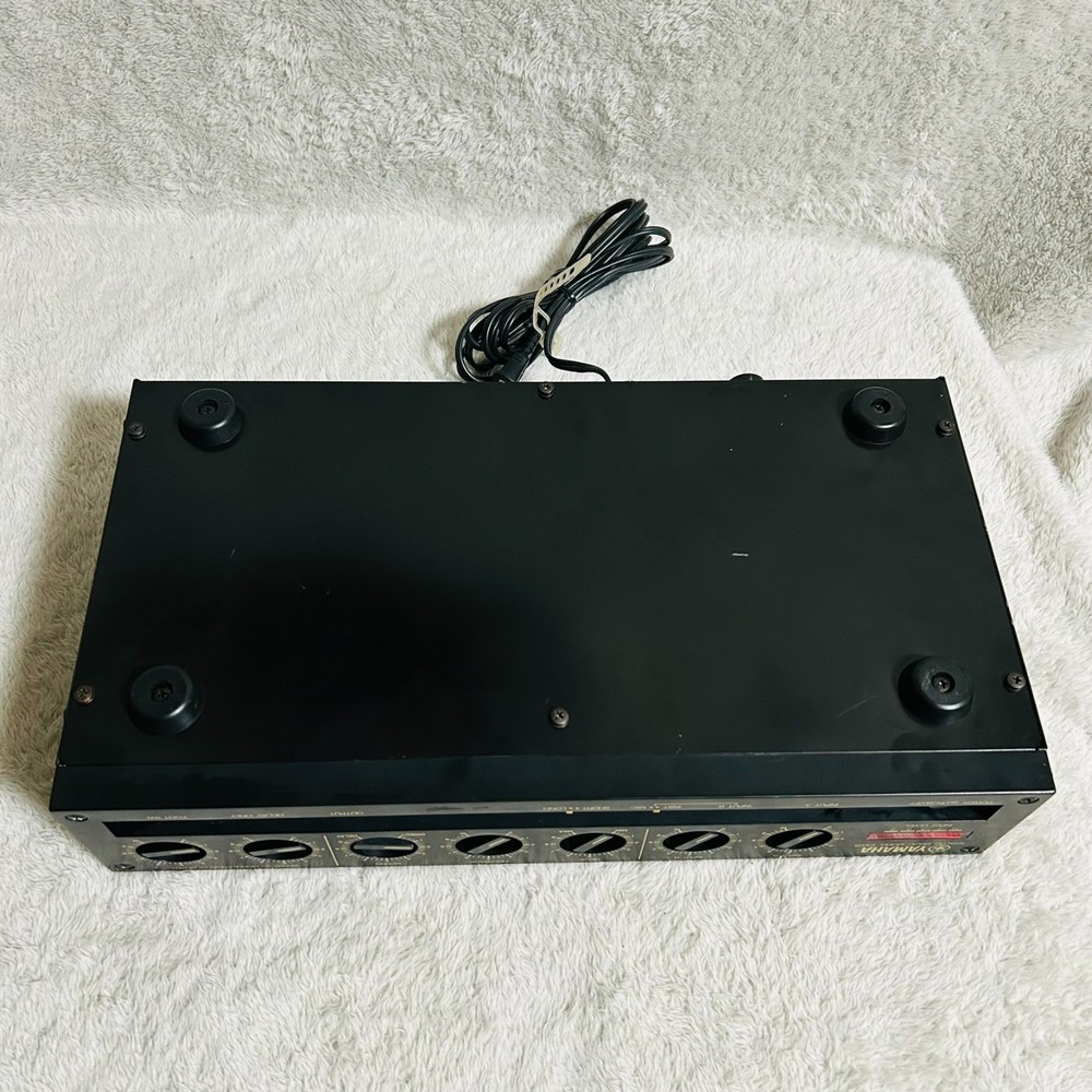 Yamaha E1005 Analog Delay Unit – Warm, Vintage Echo with Classic Character