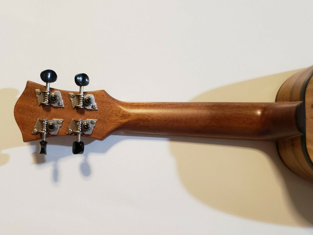 Ukulele Pineapple Soprano Solid Wood