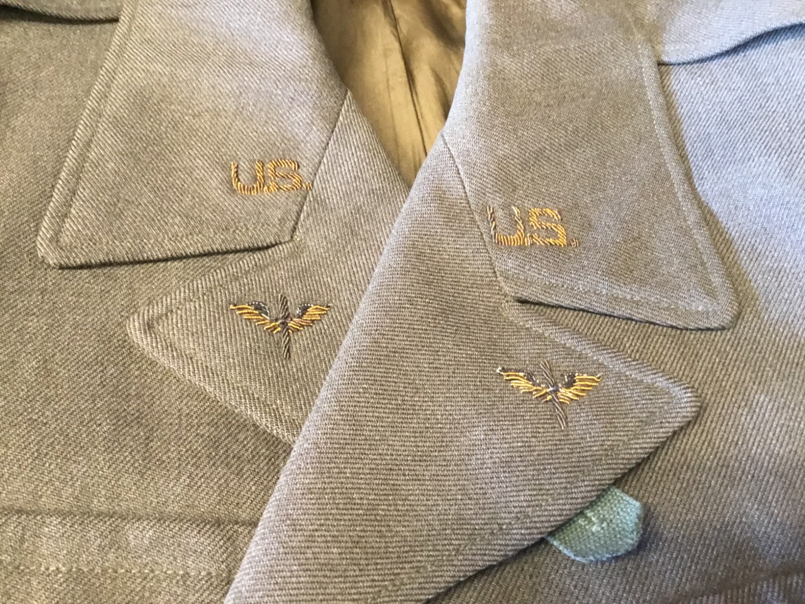 USAAF IKE JACKET WITH INSIGNIA, SIZE 36 R