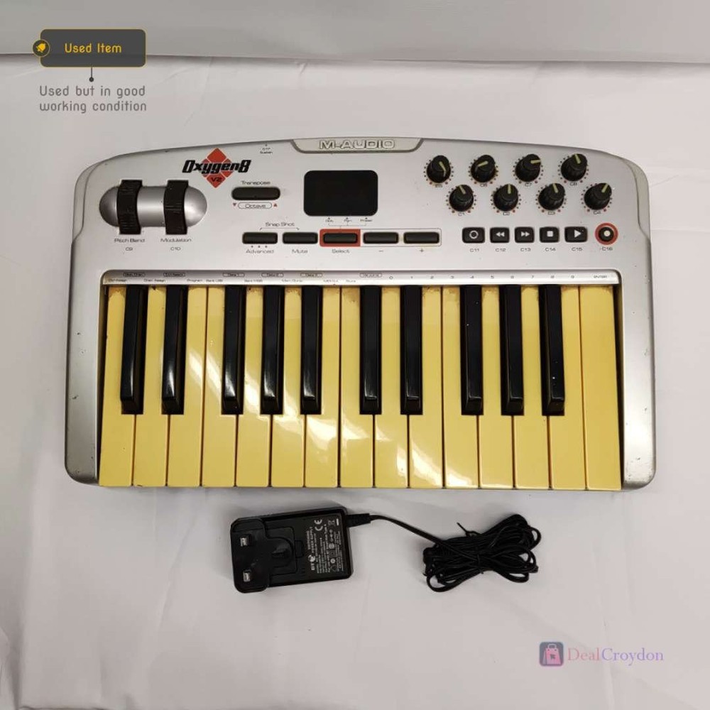 M-AUDIO OXYGEN 8 V2 PORTABLE 25 KEY CONTROLLER KEYBOARD