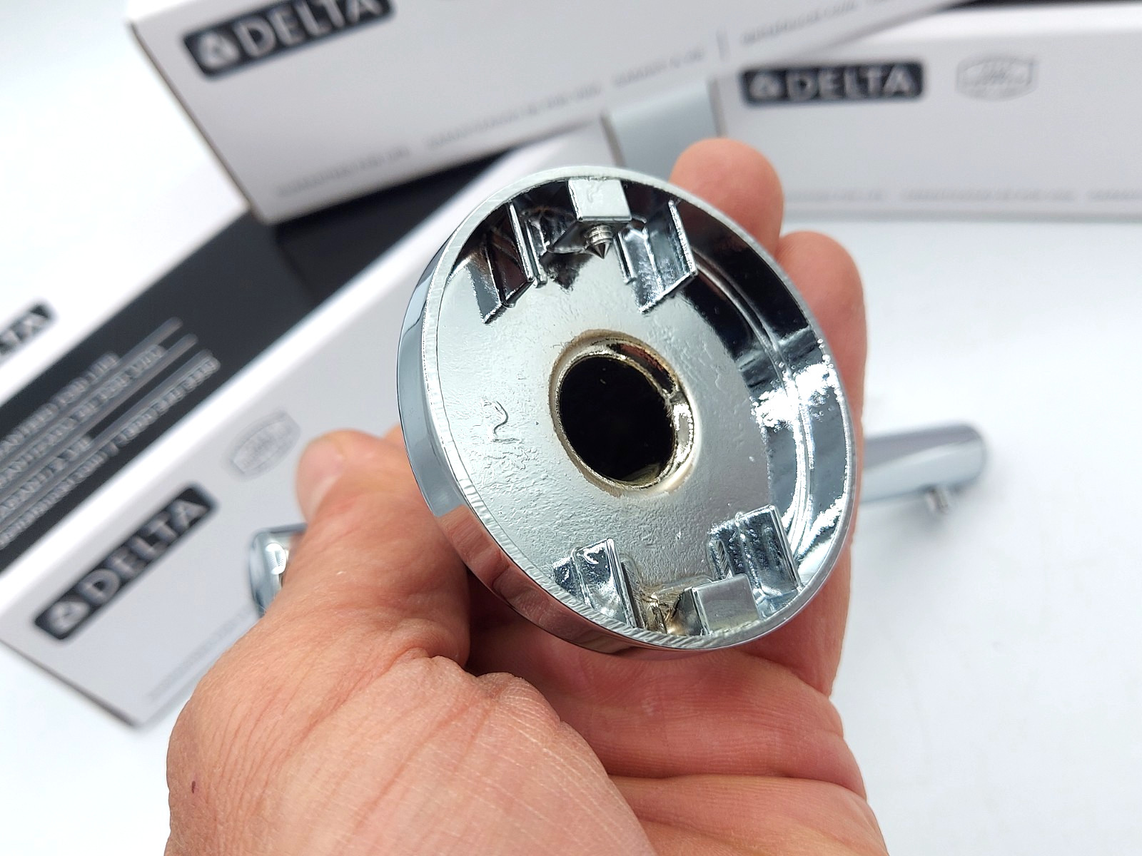 Delta Trinsic Single Post Toilet Paper Holder Polished Chrome 75950 **NEW**