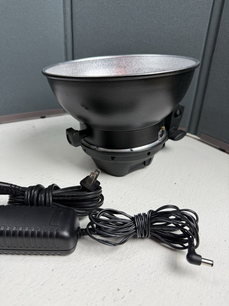 Promaster VL-306 LED Studio Light Set Excellent Working Order