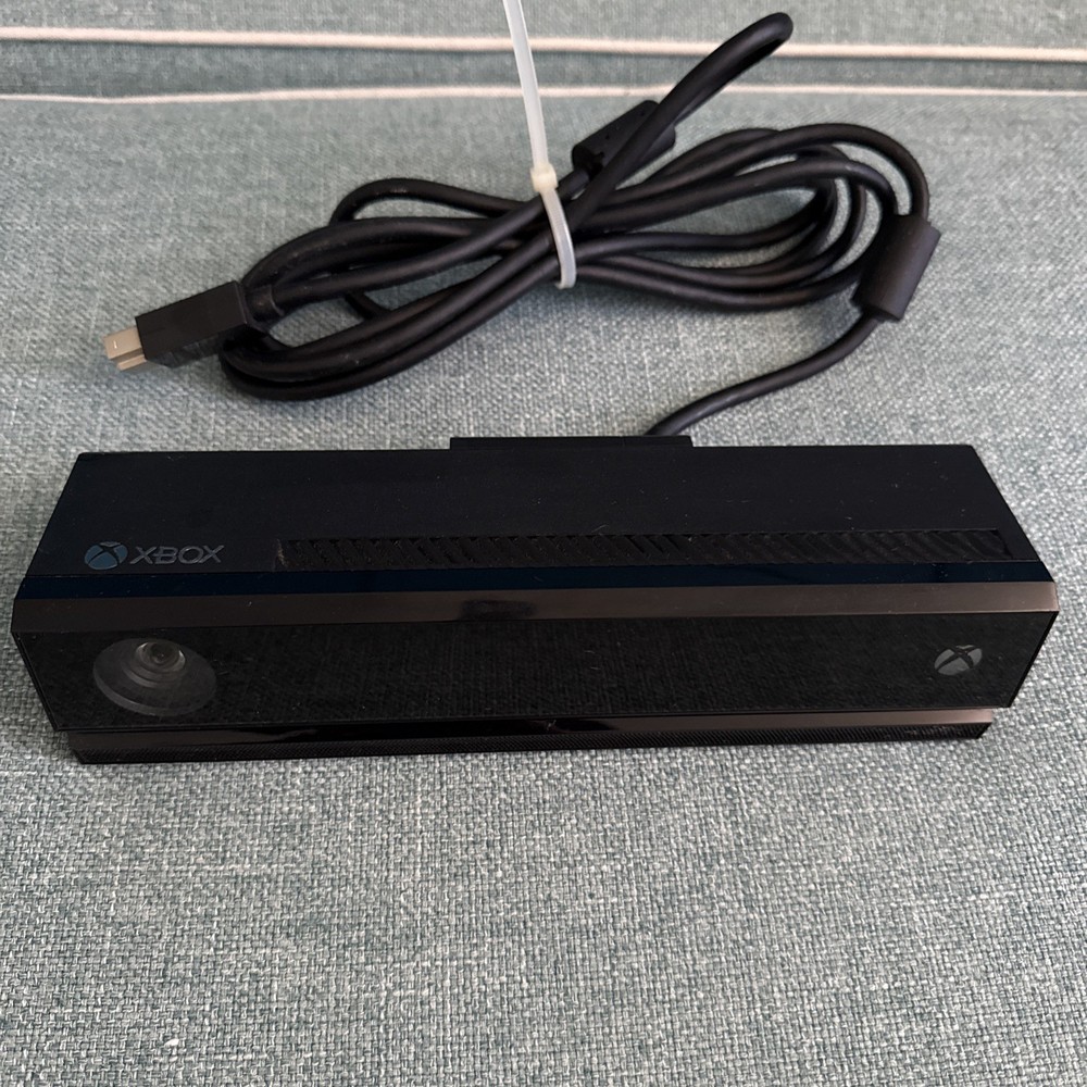 Microsoft Kinect 2.0 Camera Motion Sensor for Xbox One - Black