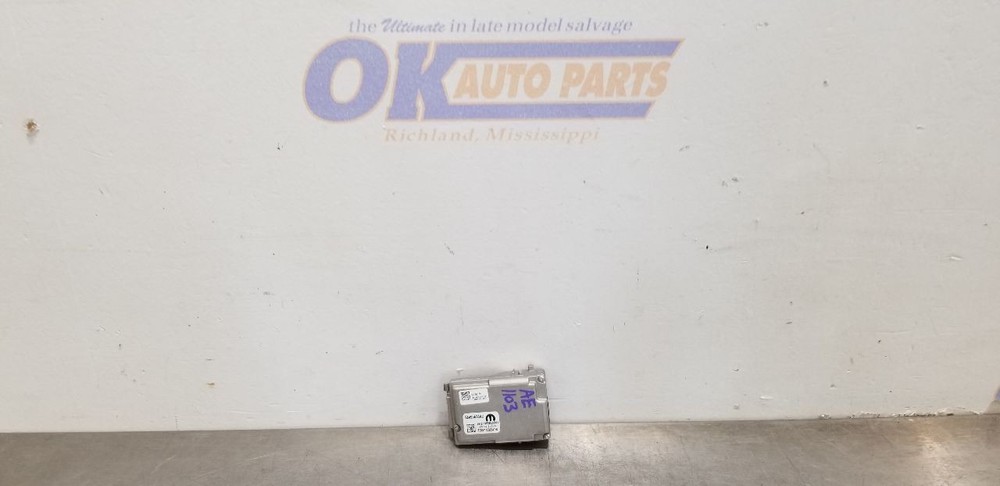 23 DODGE DURANGO FRONT VIEW WINDSHIELD MOUNTED CAMERA 68495638AC