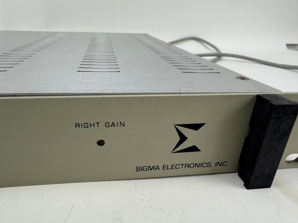 Sigma Electronics CMX VSD-200 Video Stereo Audio Distribution Amplifier
