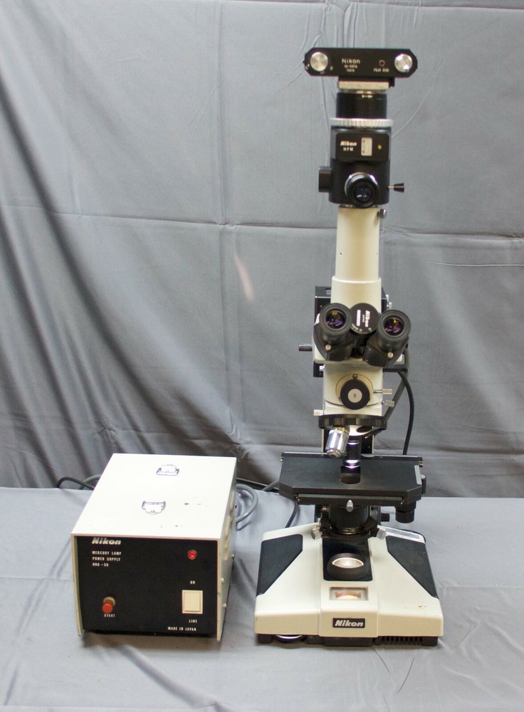 Nikon Diaphot Microscope   (R10)