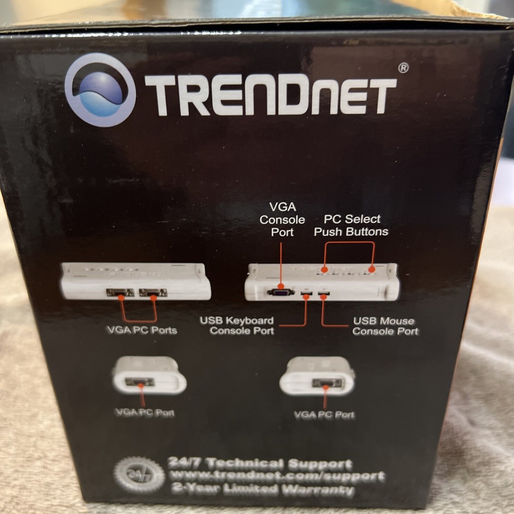 TrendNet 4-Port KVM Switch Kit TK-407K Plug & Play (Includes 4 KVM Cables)