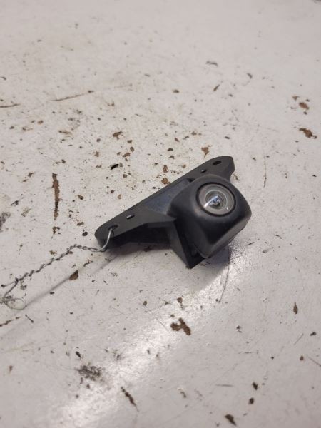 Camera/ Projector Rear View Camera Gate Mounted Fits 2012-2015 PILOT OEM