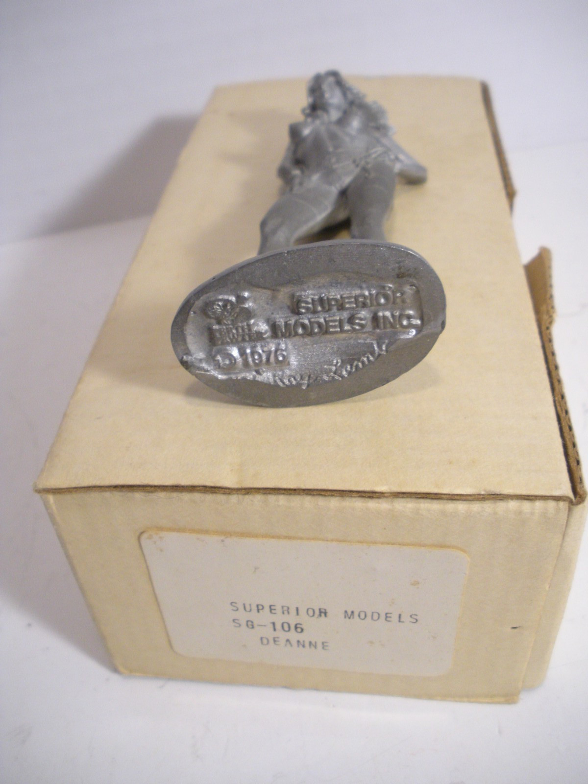 Vintage 1976 Superior Models Ray Lamb SG-106 "Deanne" Perth Pewter Figure 4"