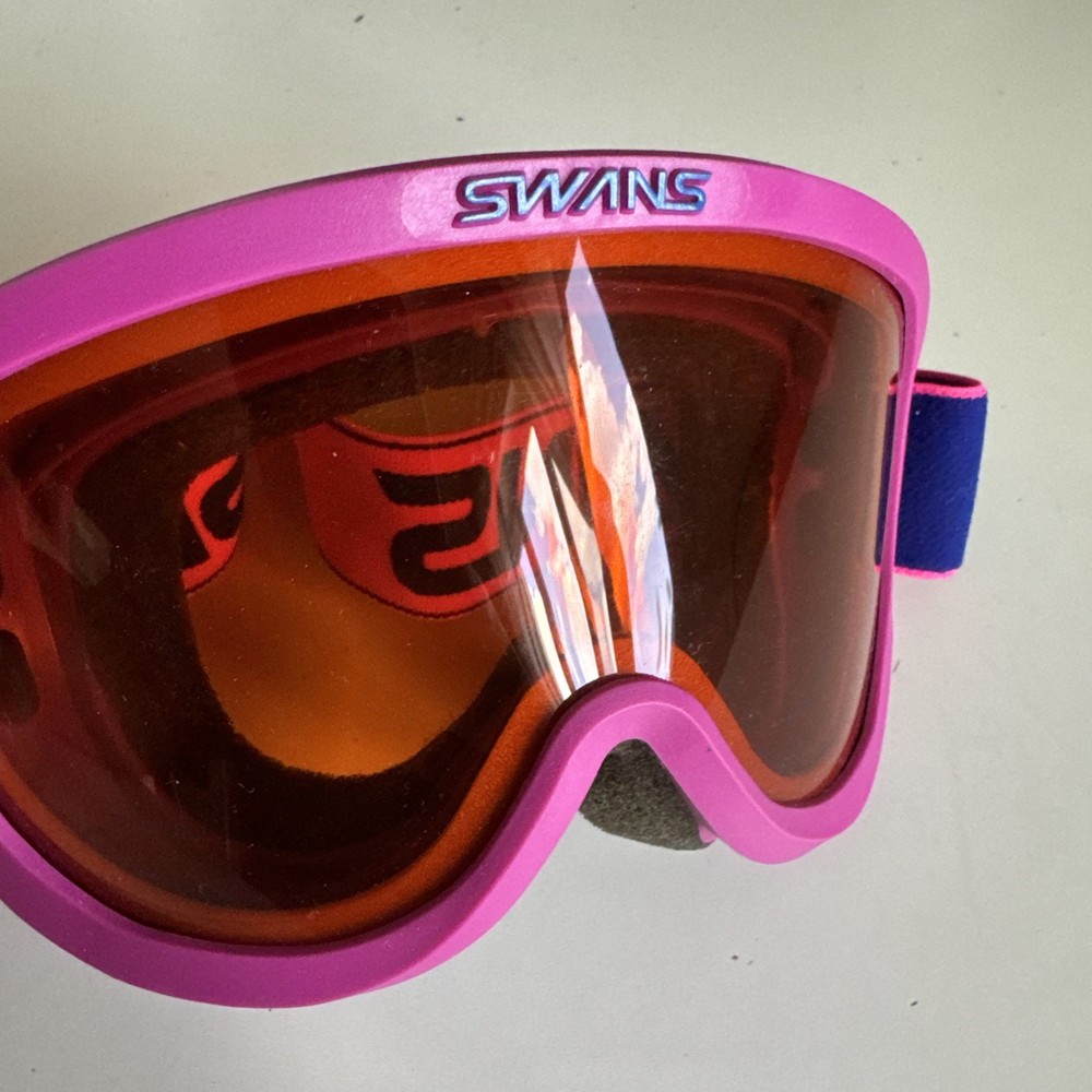 vintage swans ski goggles (d23)
