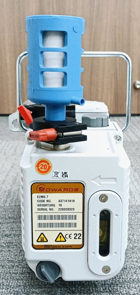 Edwards E2M0.7 Rotary Vane Pump