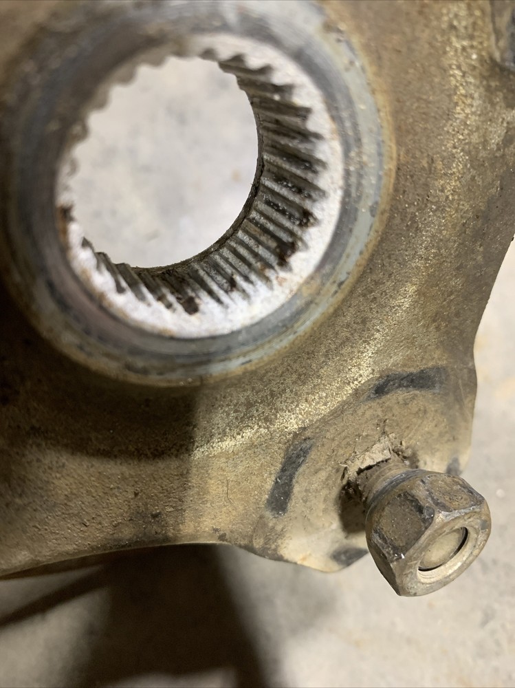 arctic cat wildcat trail 700 Front Hub 2015