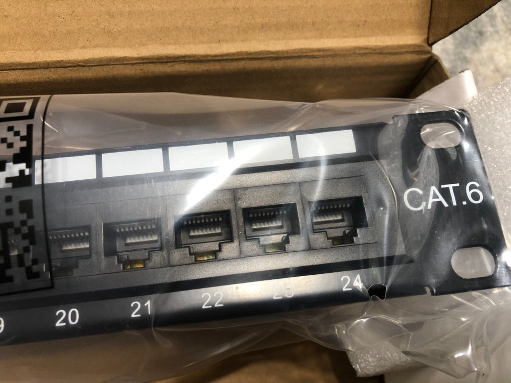 NEW UNUSED IWILLINK Rackmount 24 Port Cat 6 Patch Panel Computer Internet Etc