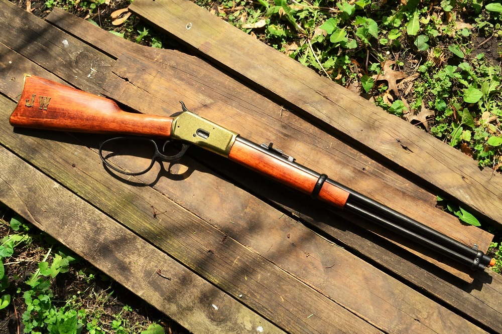 Winchester M1892 Looped Lever Rifle - The Rifleman - John Wayne - Denix Replica
