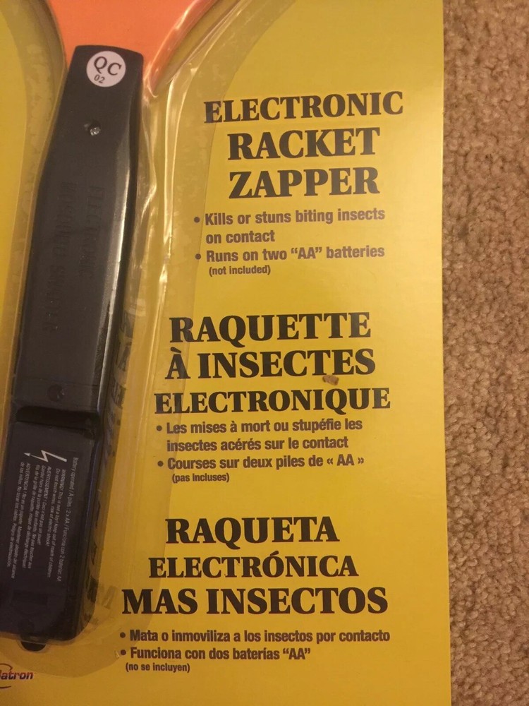 Bite Shield Electronic Bug Racket Zapper Kills Insects Mosquitoes Flies (2XAA)