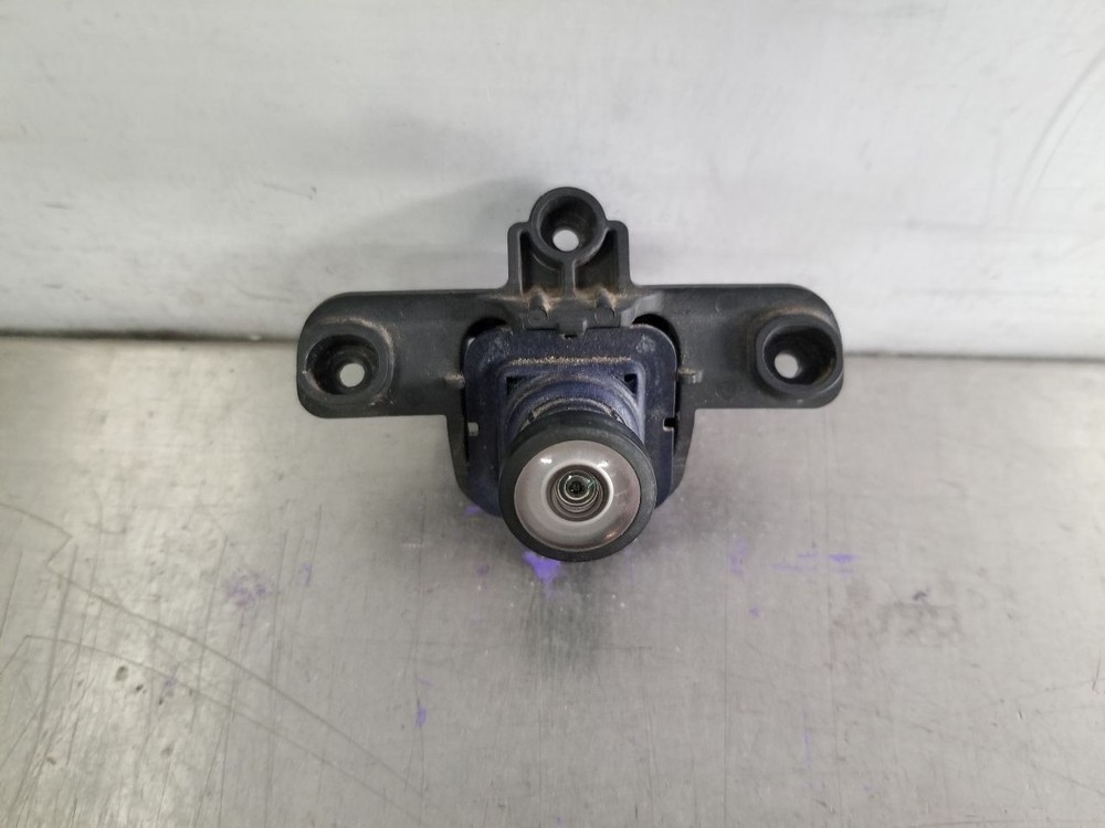 18 2018 CHRYSLER PACIFICA REAR VIEW CAMERA PROJECTOR