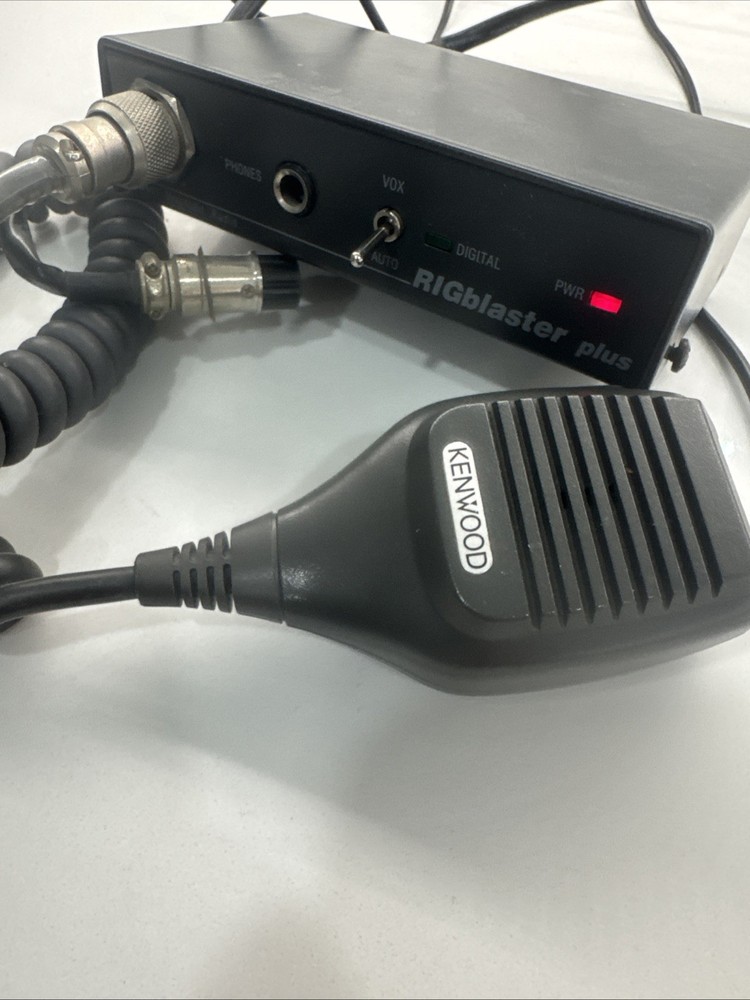 West Mountain Radio RIGblaster Plus Computer Sound Card Interface w Cables, Mic