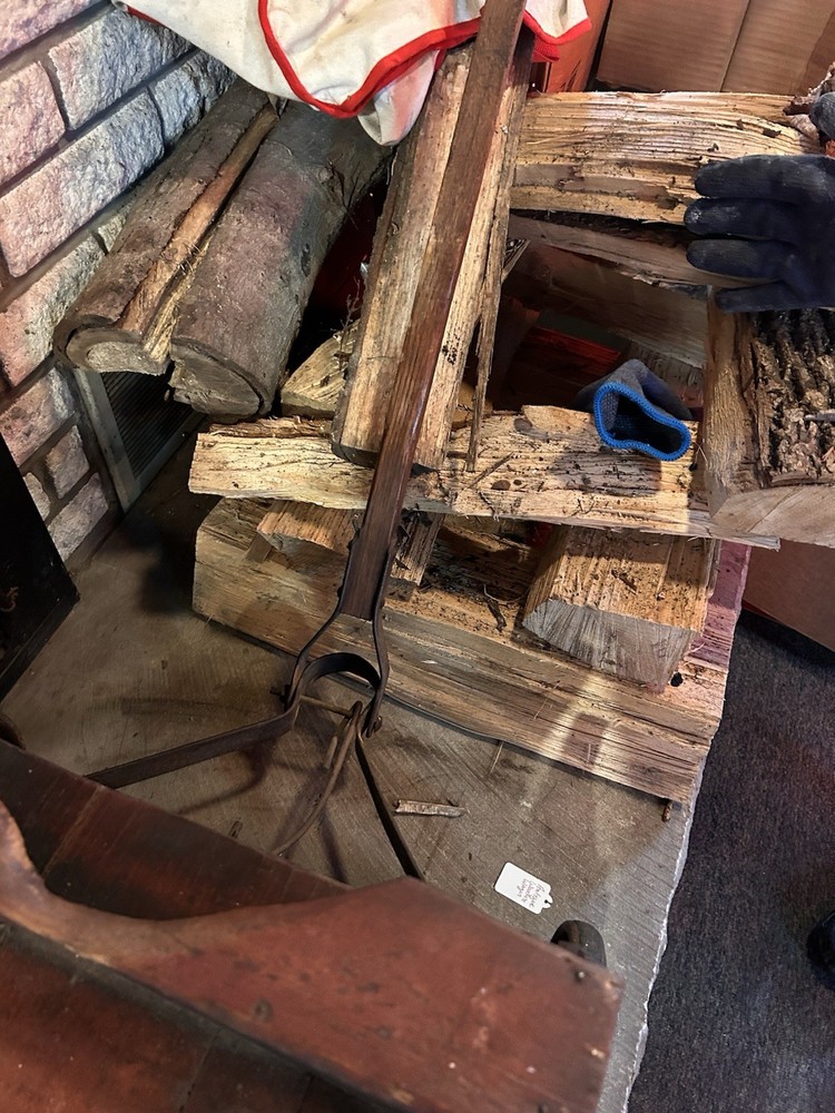 ANTIQUE WOOD RED WAGON