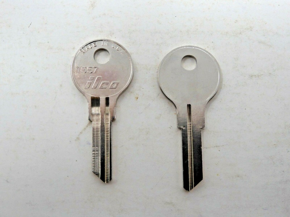 Kennedy Toolbox Key Blanks (2) Ilco 1557 - Newer Boxes- Round Head Key