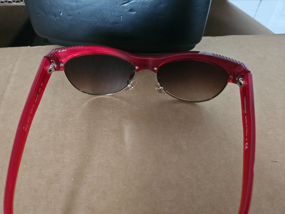 vendo un lentes versage
